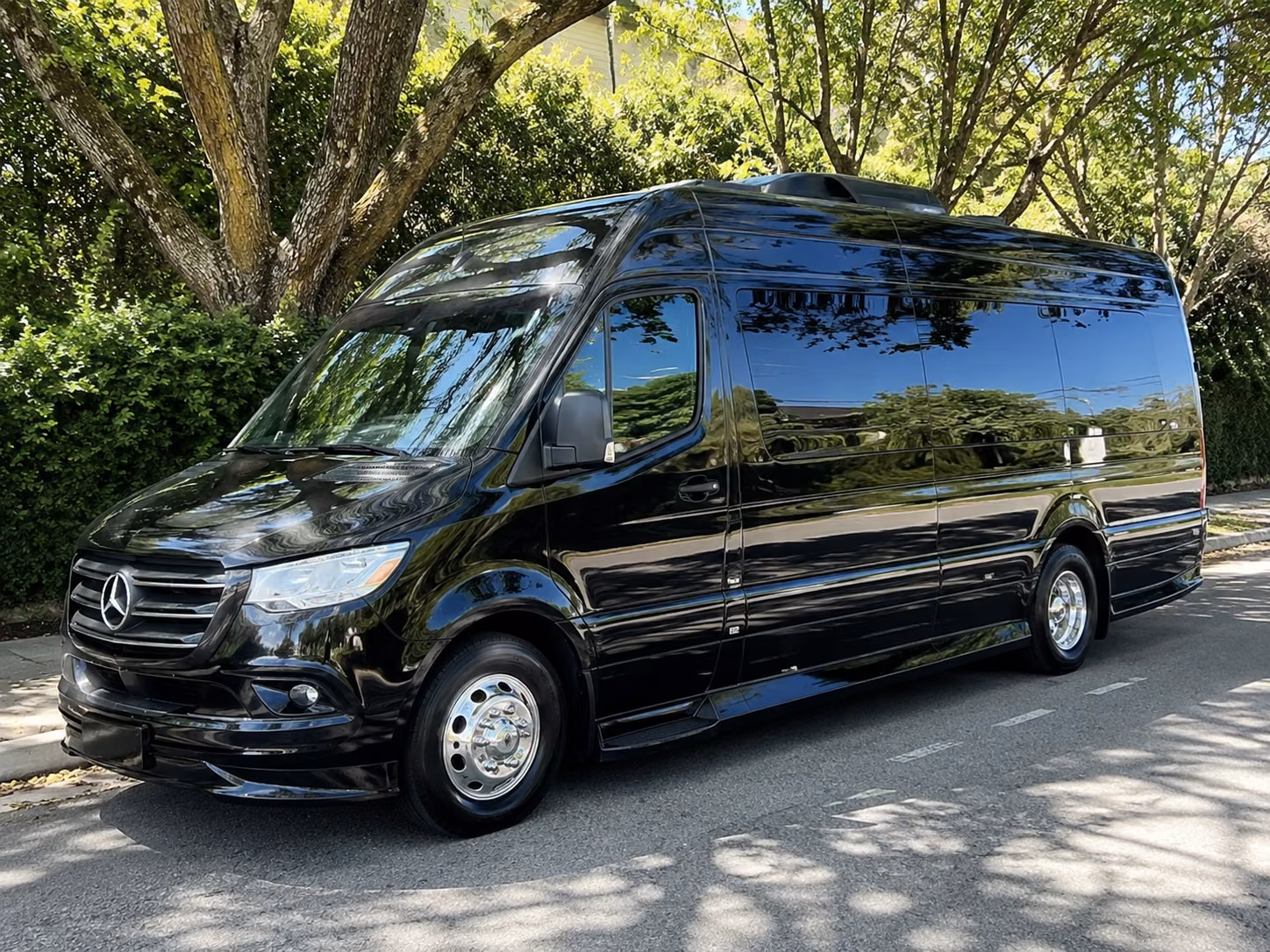 secure transportation for your next airport transfer 4