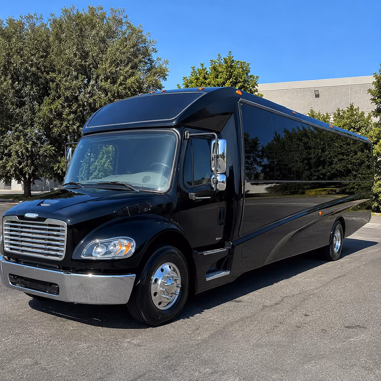 vacaville 28 passenger minibus